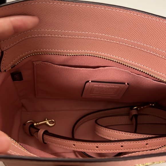 Coach Leah Satchel - Picture 5 of 6